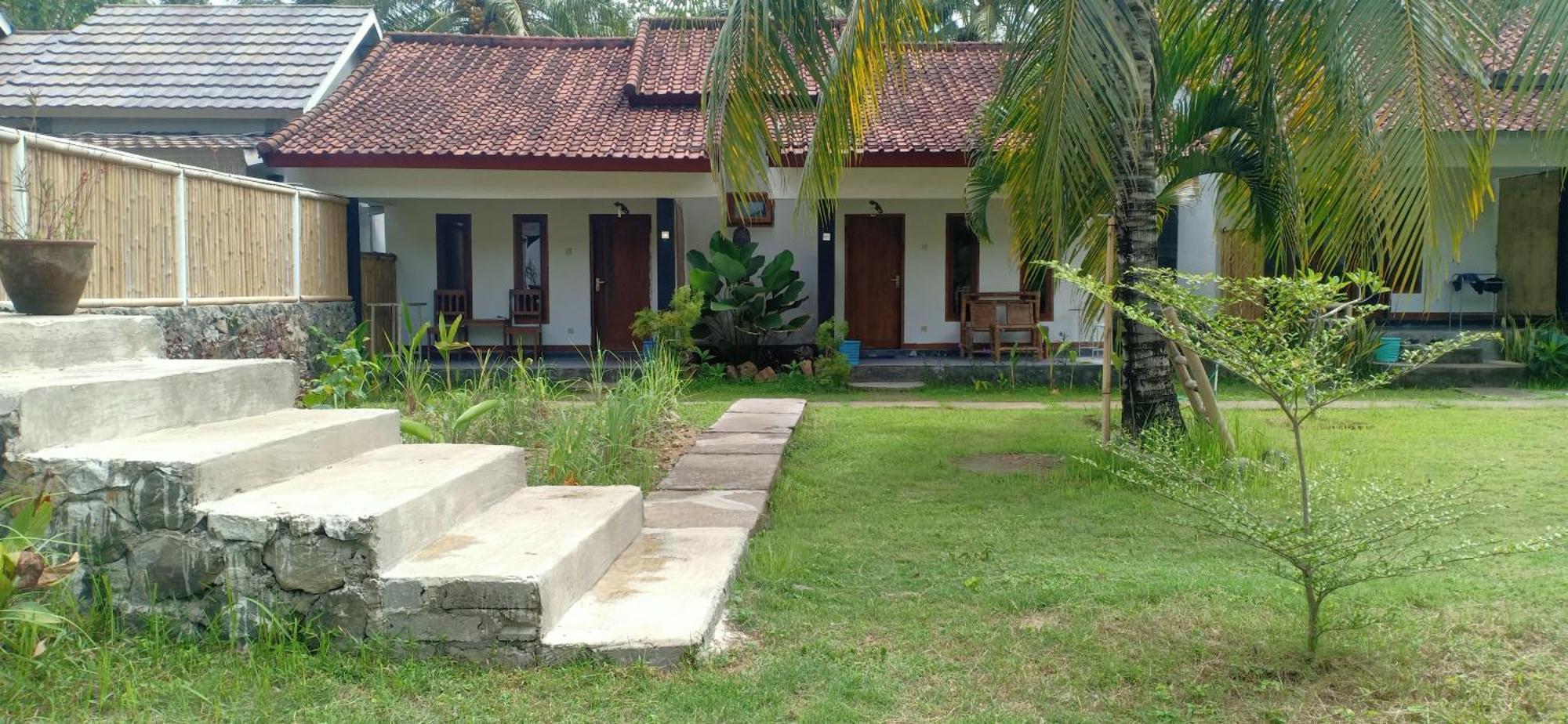 Dewi Garden Guesthouse Kuta  Екстериор снимка