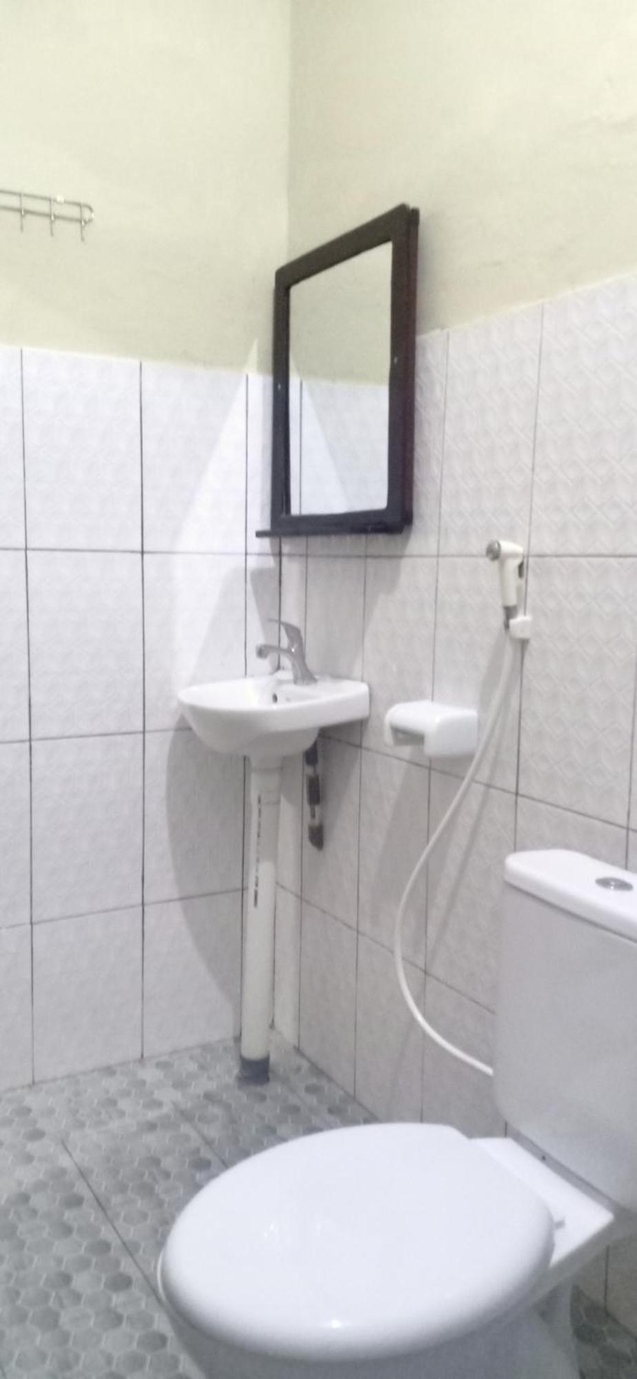 Dewi Garden Guesthouse Kuta  Екстериор снимка