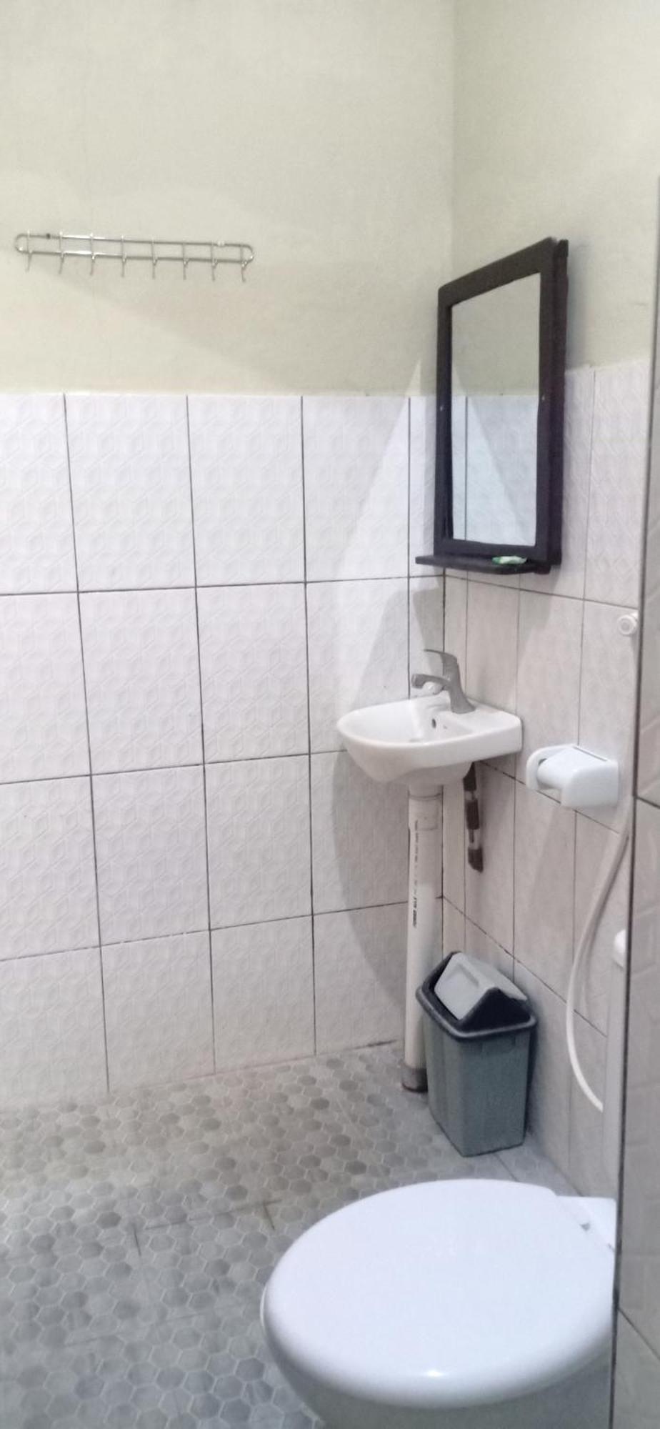 Dewi Garden Guesthouse Kuta  Екстериор снимка