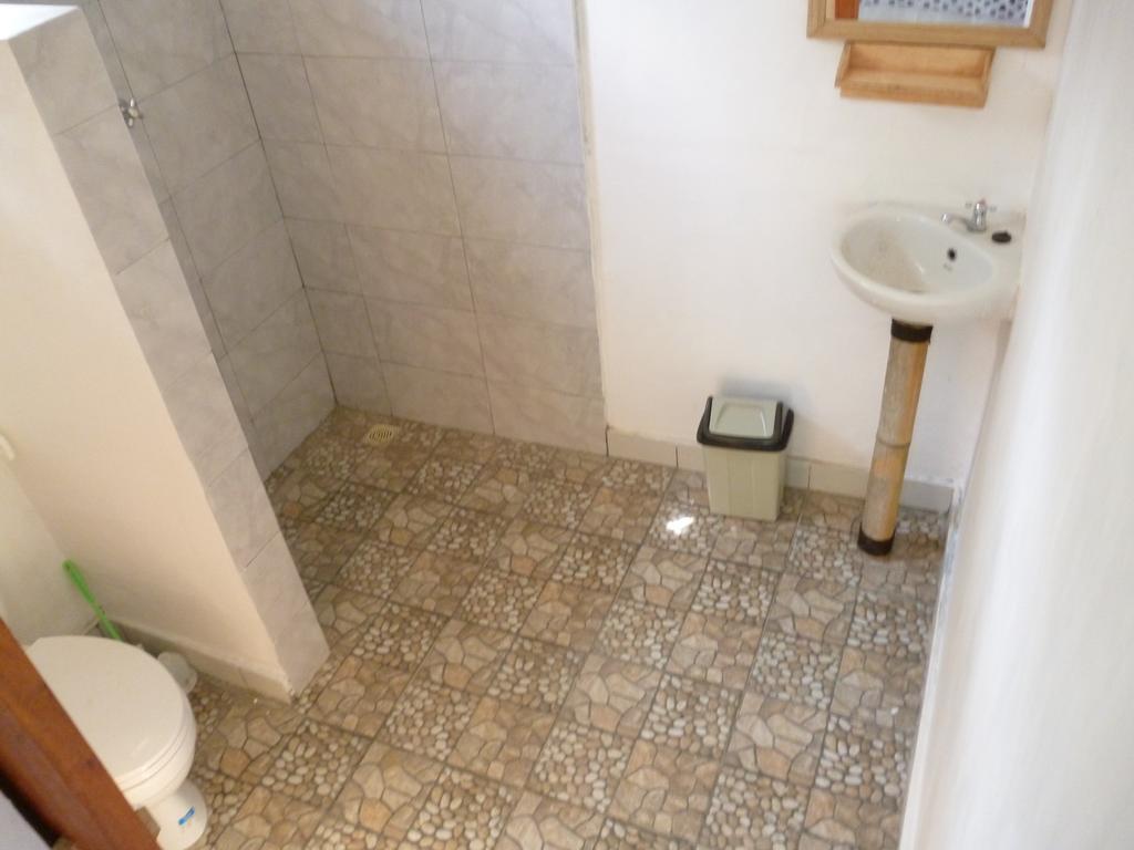 Dewi Garden Guesthouse Kuta  Екстериор снимка