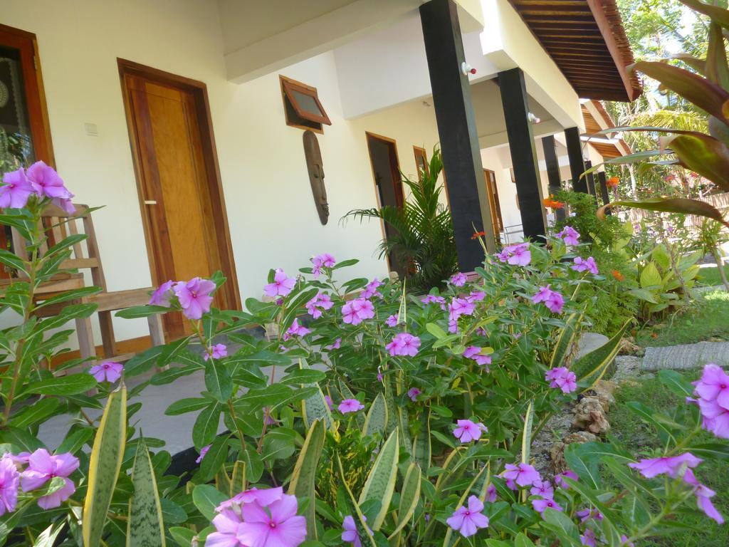 Dewi Garden Guesthouse Kuta  Екстериор снимка