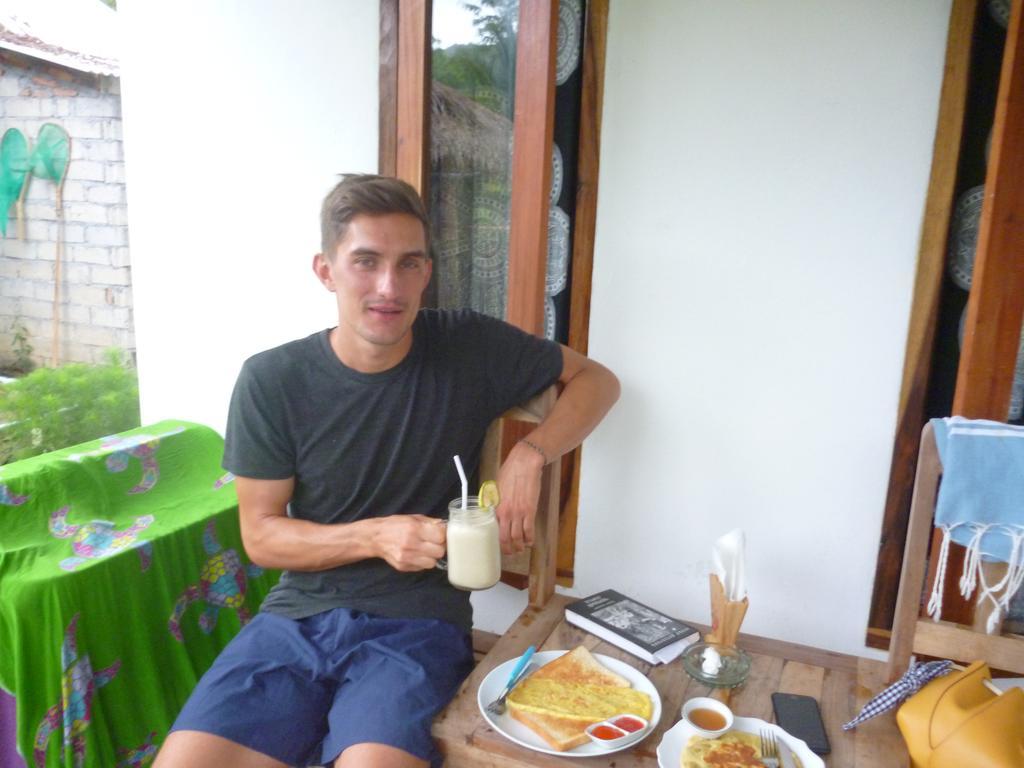 Dewi Garden Guesthouse Kuta  Екстериор снимка