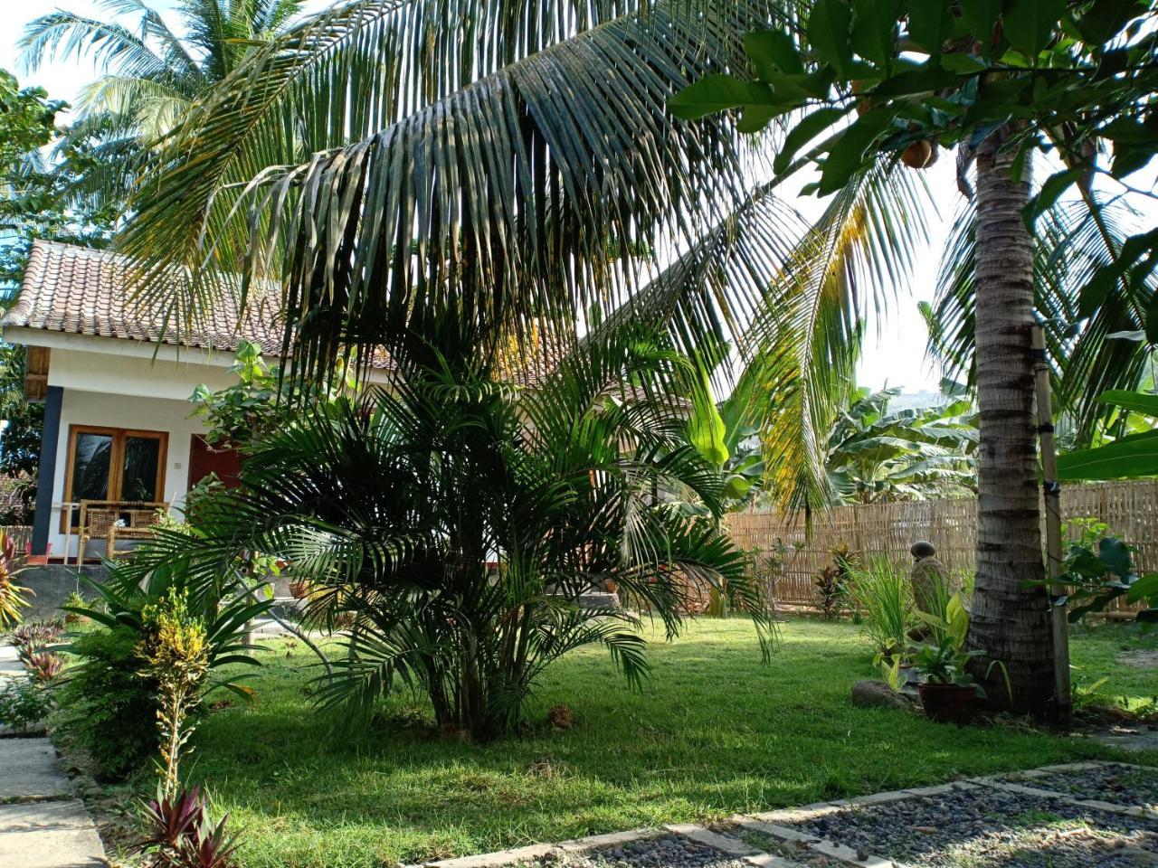 Dewi Garden Guesthouse Kuta  Екстериор снимка